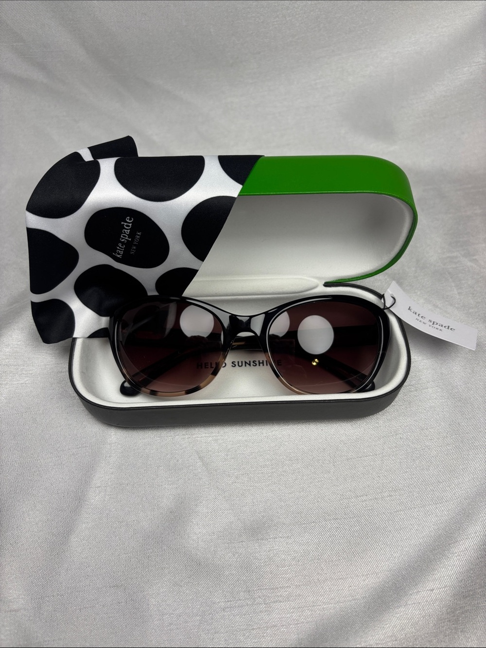 kate spade Black/Tortoise Gradient Brown Lens Sunglasses with Case